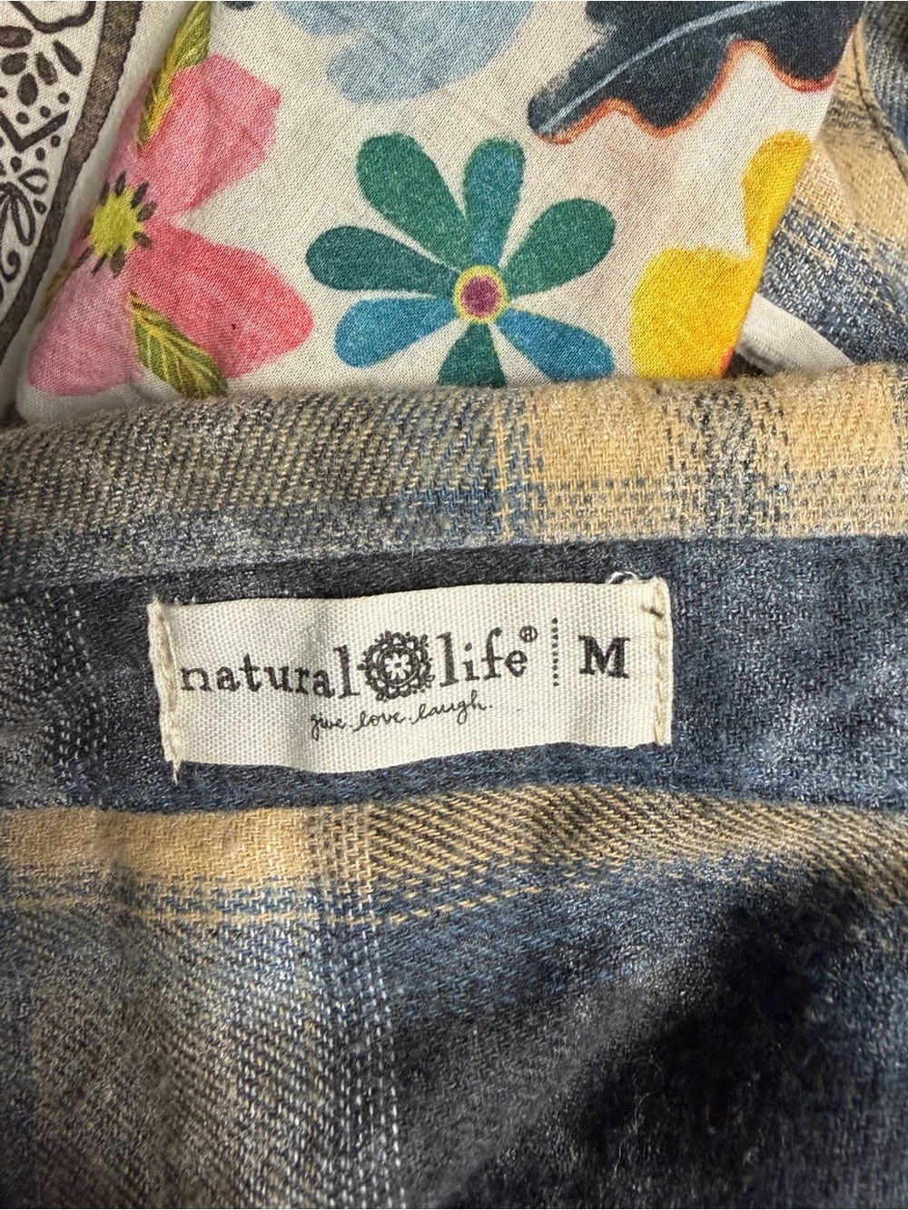 Natural Life Small Acts Change the World Plaid Flannel Shirt Jacket Shacket M - Picture 5 of 9